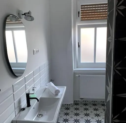 Appartement Parókia és Coworking A Balaton Mellett *